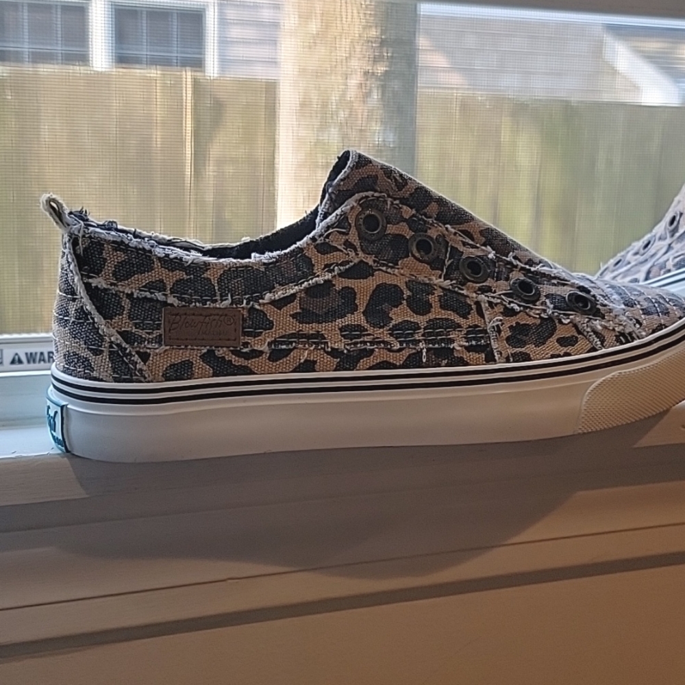 Leopard Blowfish Malibu 7.5